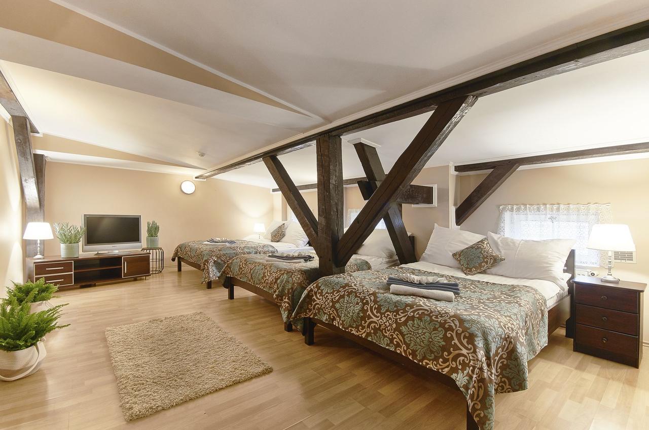 Palac Bialokosz Hotell Exteriör bild